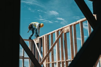 Licenciamentos de construções novas aumentam 30,5% no 1.º trimestre