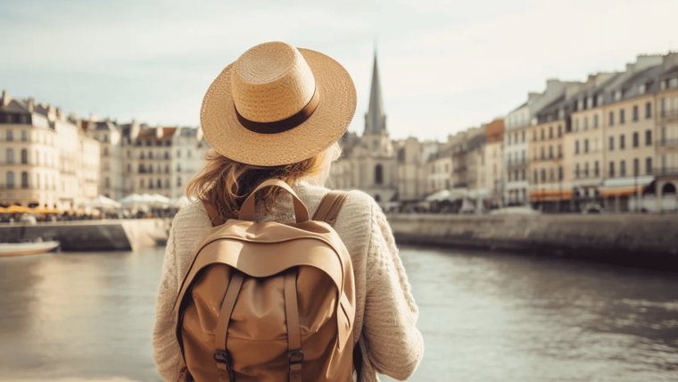 Turismo atinge novo recorde de receitas em 2024